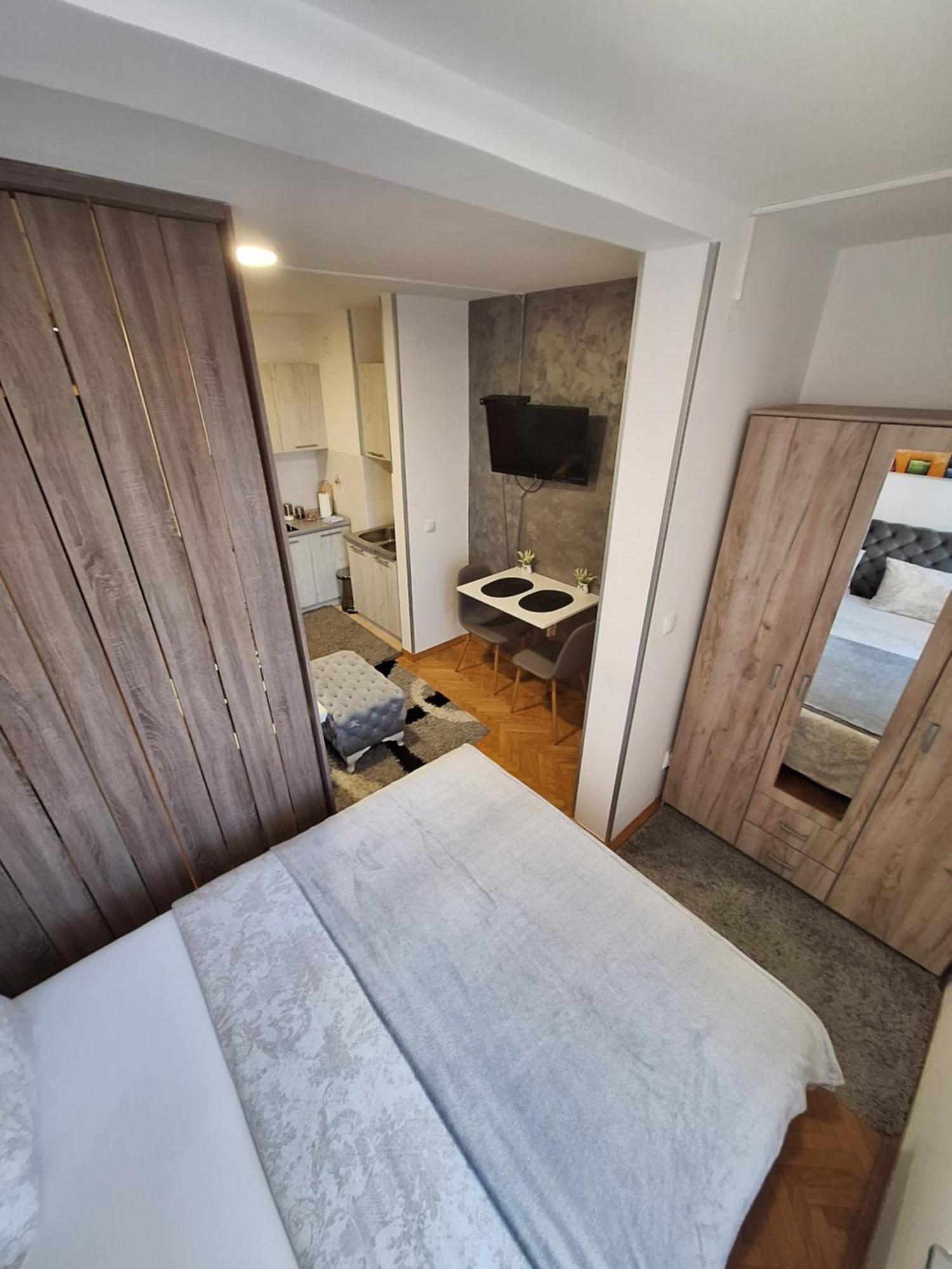 Dado apartman Kraljevo Exterior foto